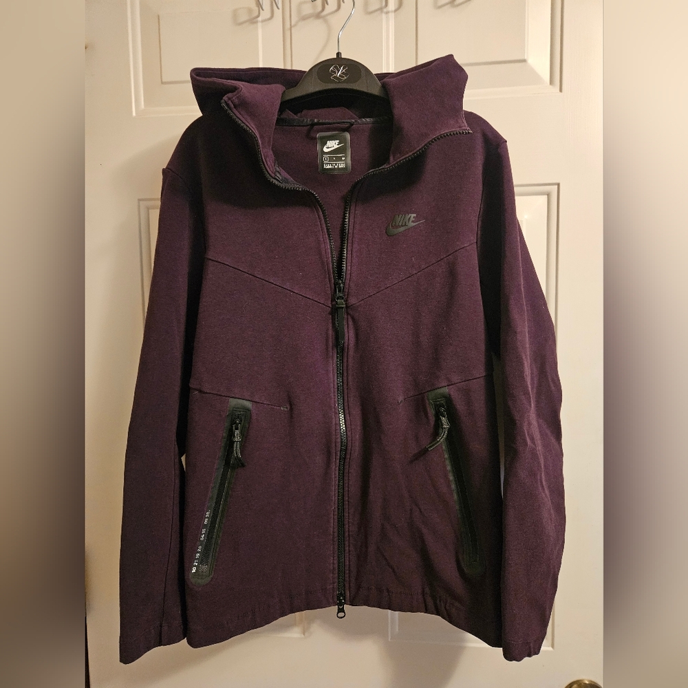 Nike Men's Birgundy Tech Pack Full Zip